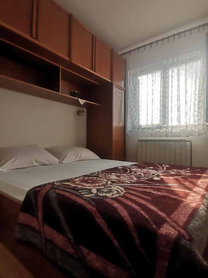 Apartments Petrica Malinska Ngoại thất bức ảnh