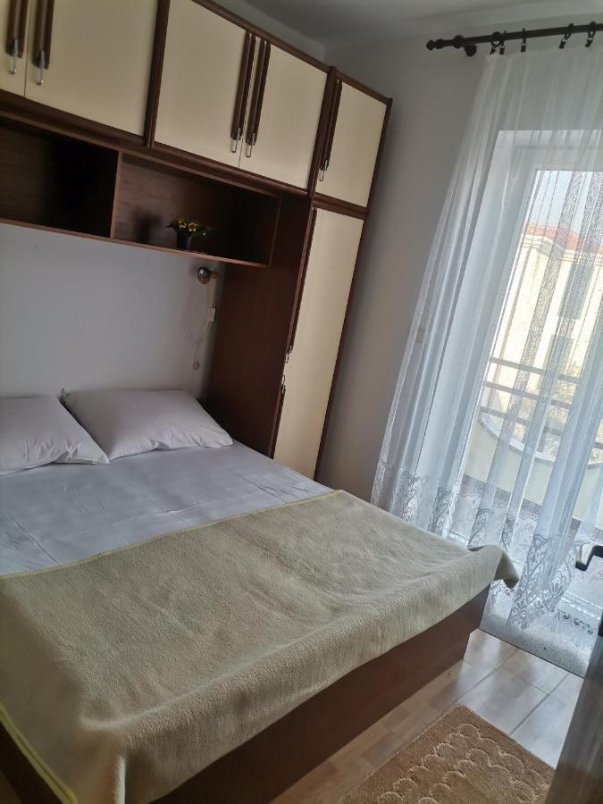 Apartments Petrica Malinska Ngoại thất bức ảnh