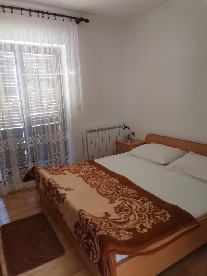 Apartments Petrica Malinska Ngoại thất bức ảnh