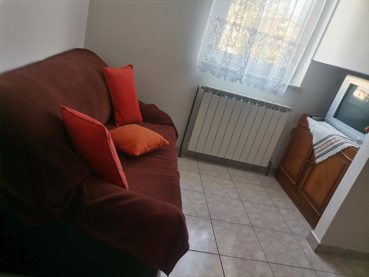 Apartments Petrica Malinska Ngoại thất bức ảnh